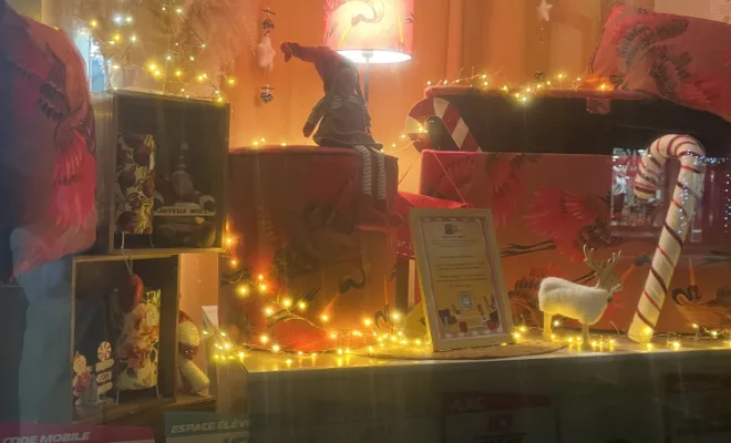 Vitrine de votre auto école à Bergues par LM Dk'Or, Bergues, Auto-école Starter